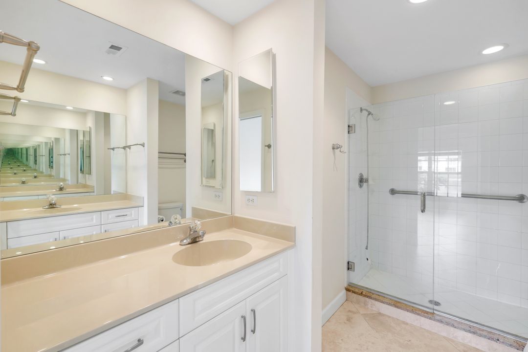 3029 Driftwood Way #3305, Naples, FL 34109