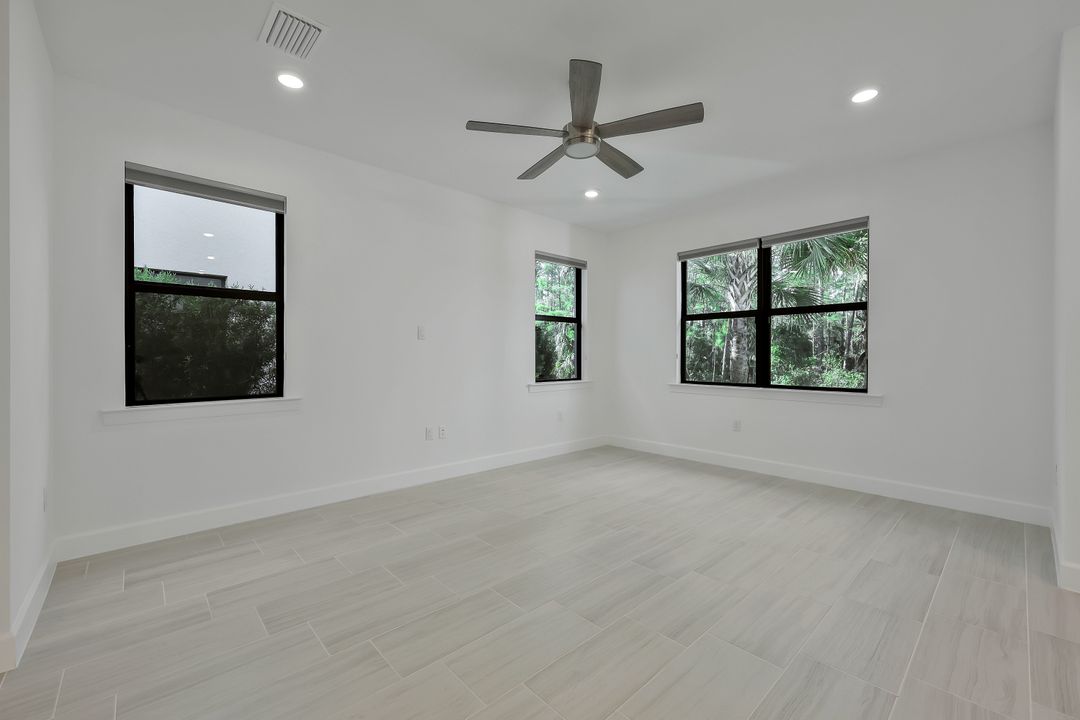 4184 Sonoma Oaks Cir, Naples, FL 34119