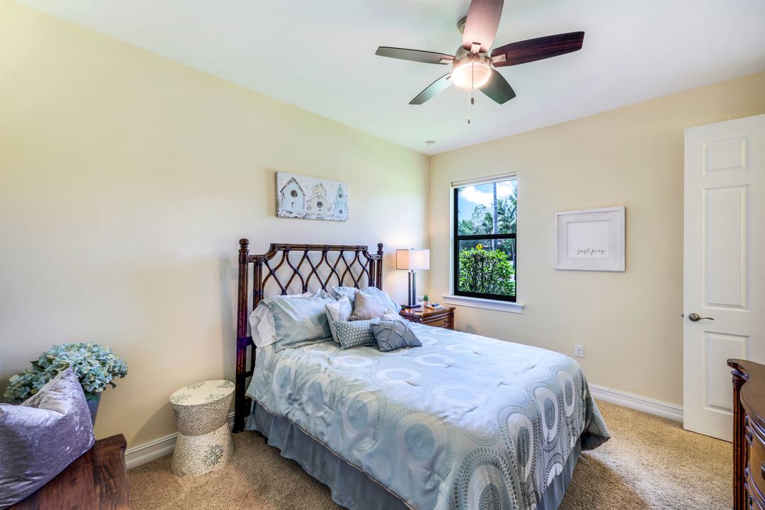 1585 Mockingbird Dr, Naples, FL 34120
