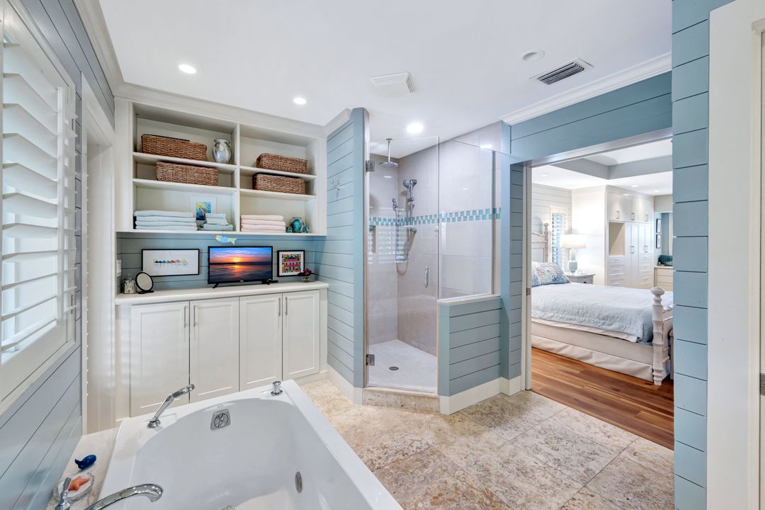 1874 Farm Trail, Sanibel, FL 33957