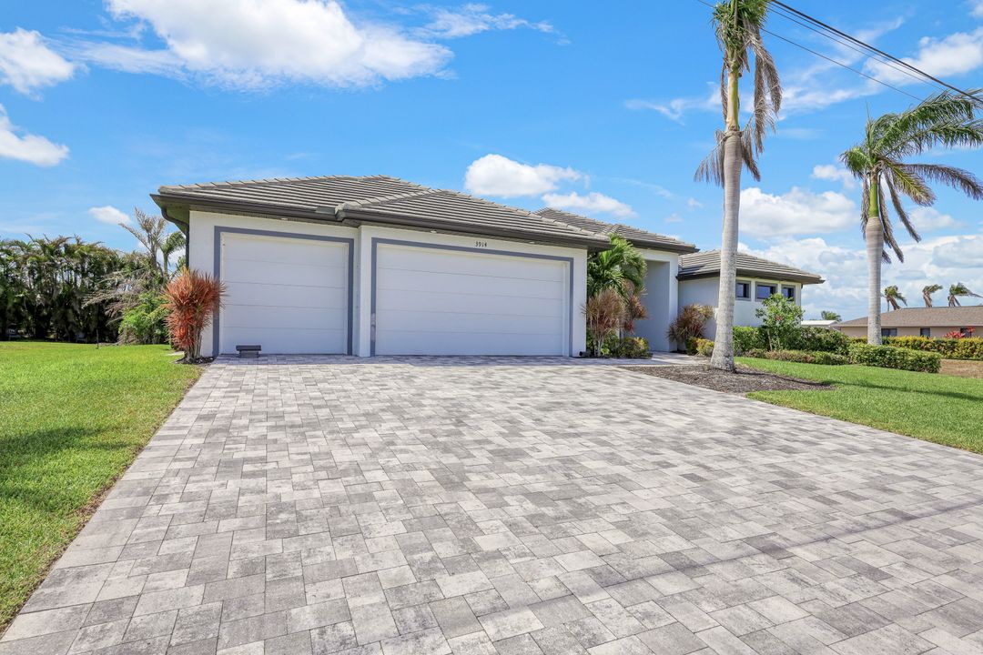 3914 SW 27th Ave, Cape Coral, FL 33914