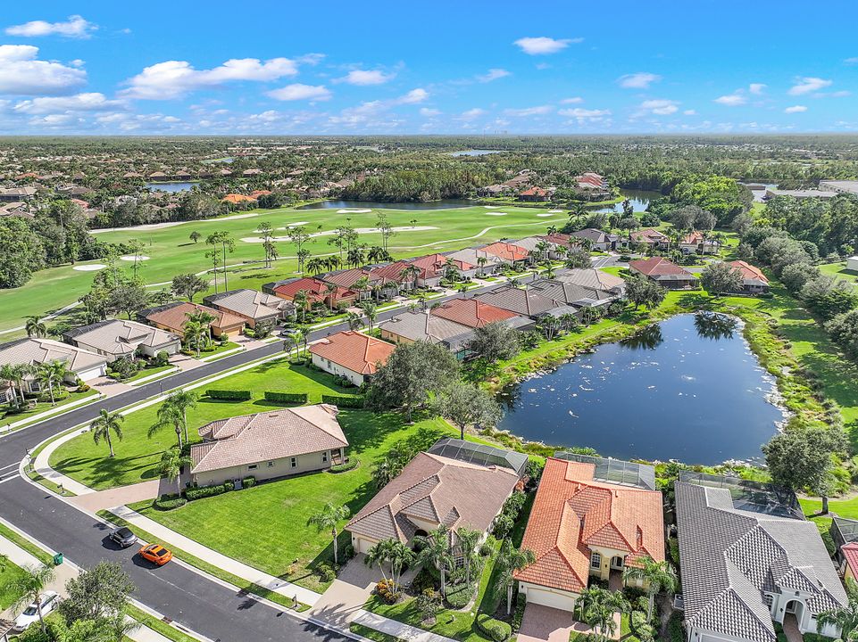 6074 Divot Ct, Naples, FL 34113