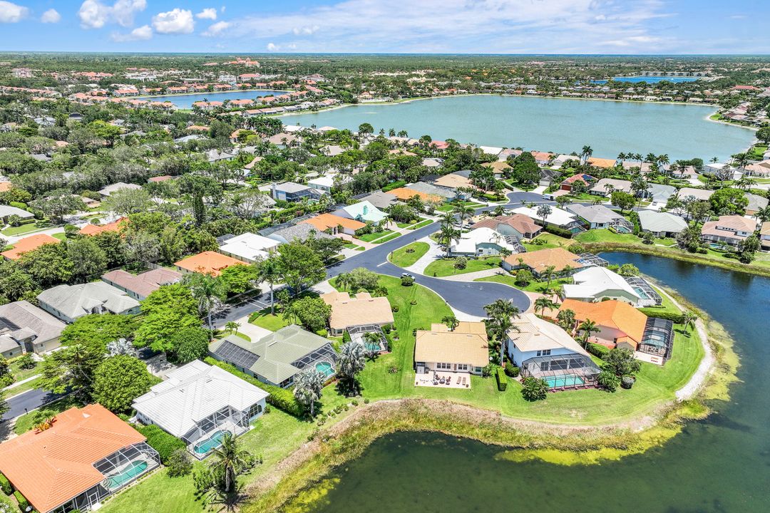 1940 Timberline Dr, Naples, FL 34109