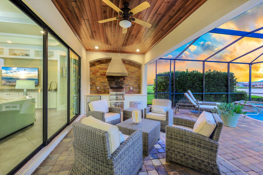 2939 Aviamar Cir, Naples, FL 34114