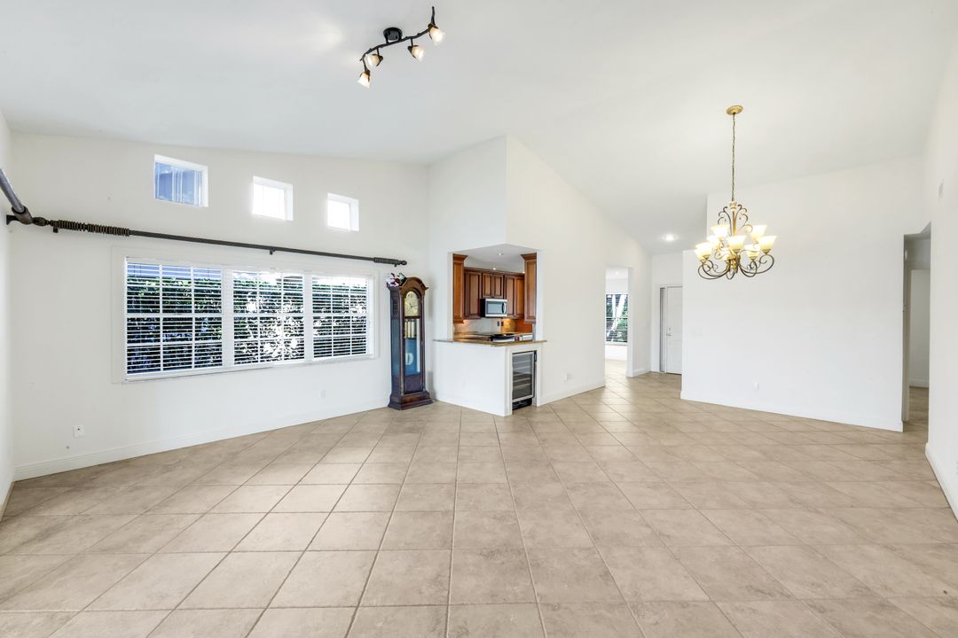2626 Sailors Way, Naples, FL 34109