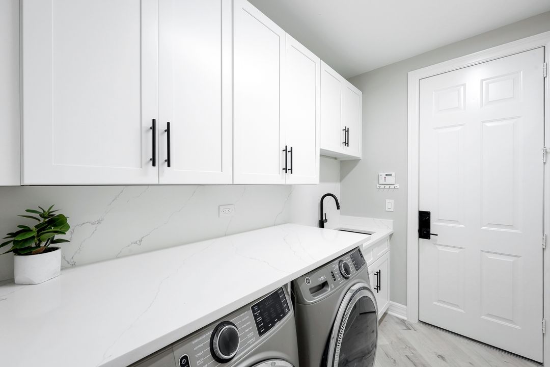 2179 Canary Island Cove, Naples, FL 34119