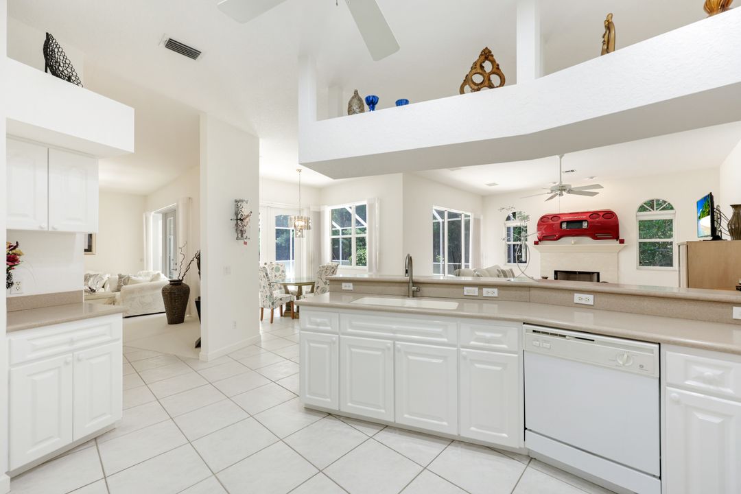 2079 Imperial Cir, Naples, FL 34110