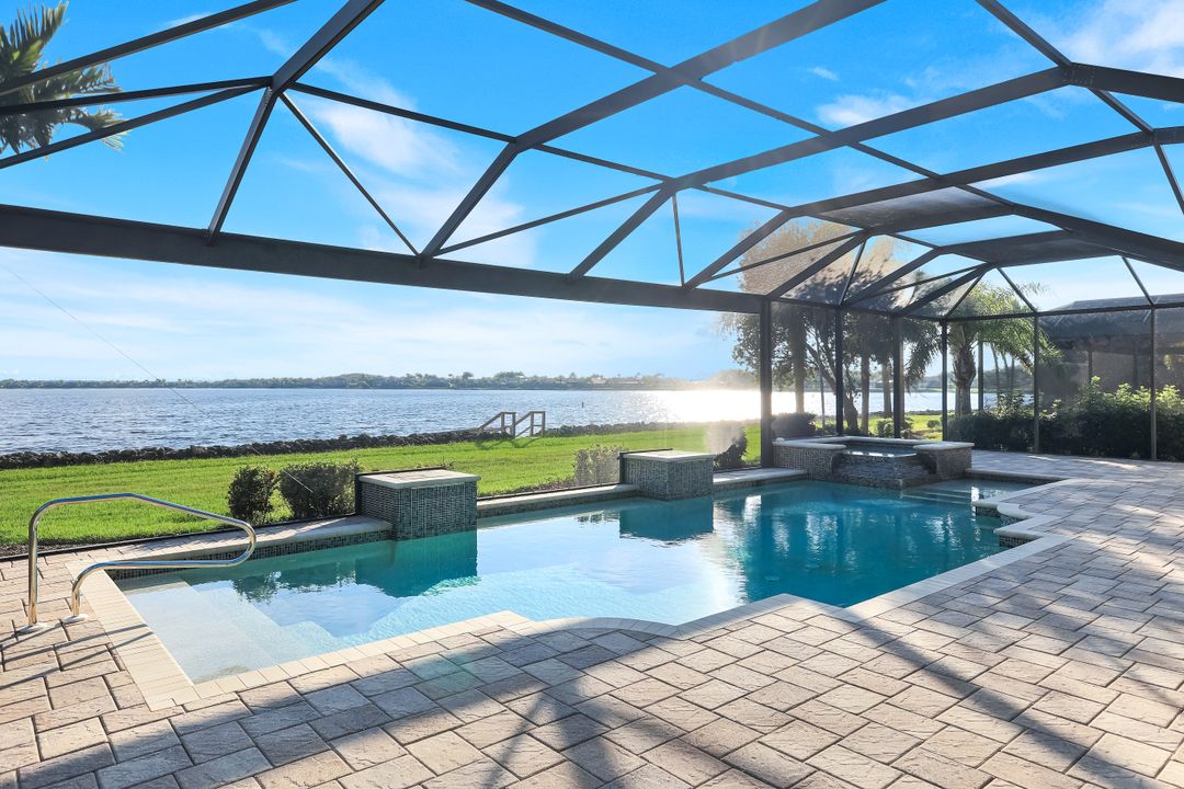 9305 Quarry Dr, Naples, FL 34120