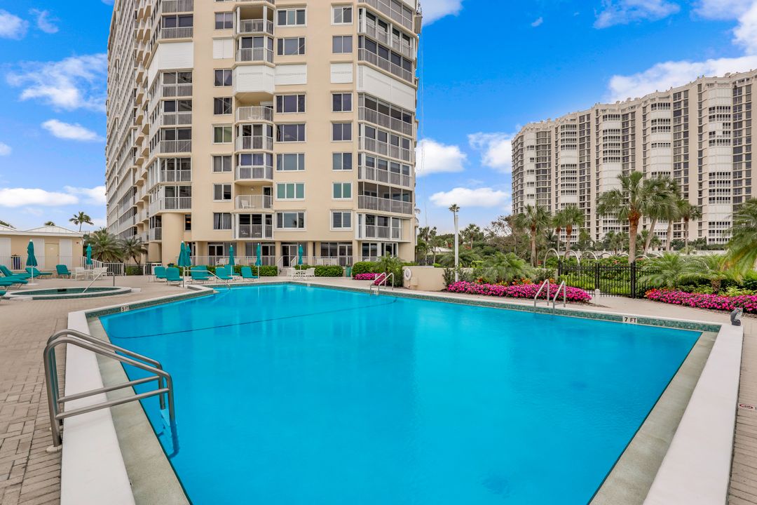 4041 Gulf Shore Blvd N #204, Naples, FL 34103