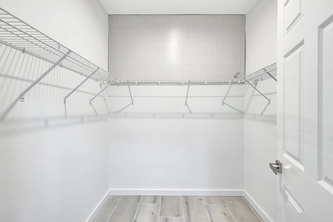 4200 29th Pl SW, Naples, FL 34116