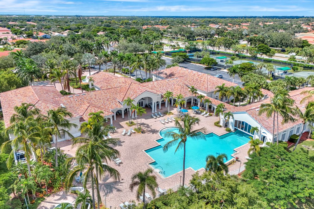 20001 Serene Meadow Ln, Estero, FL 33928