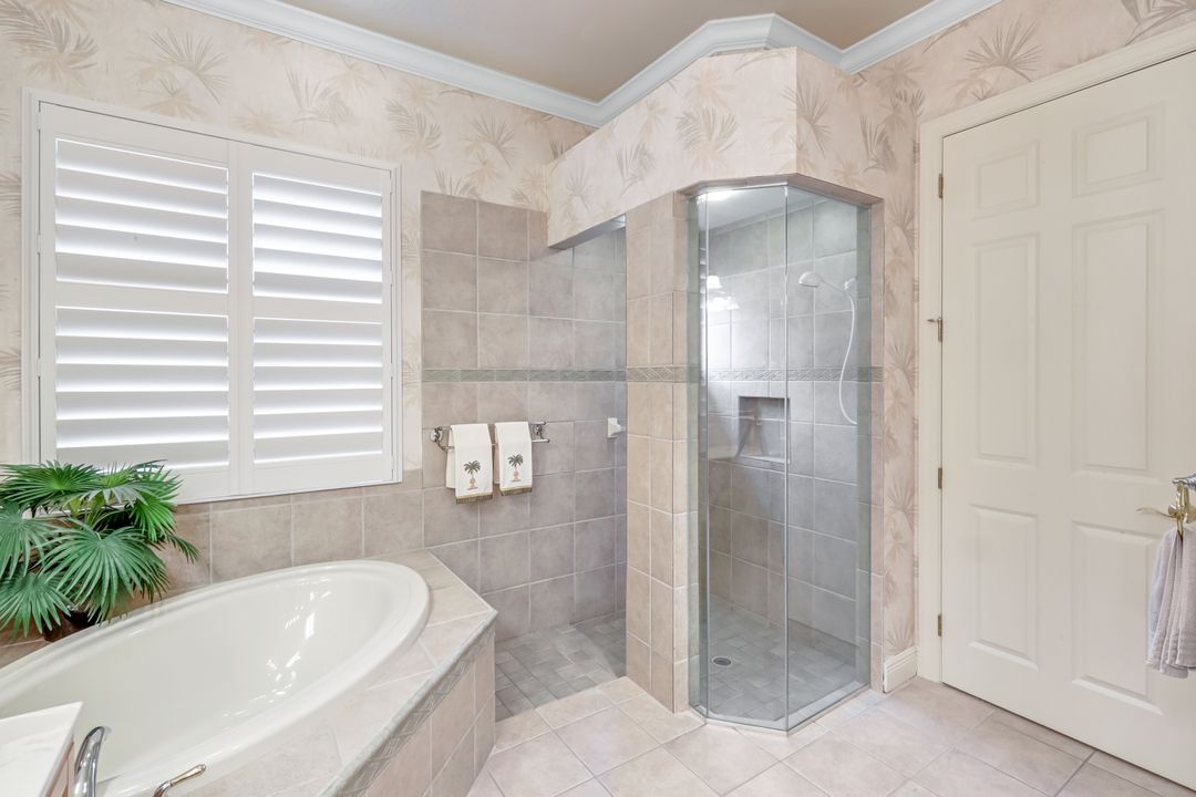 9085 Windswept Dr, Estero, FL 34135