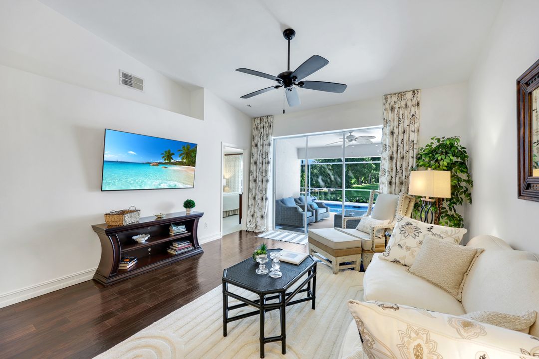 510 Captn Kate Ct, Naples, FL 34110