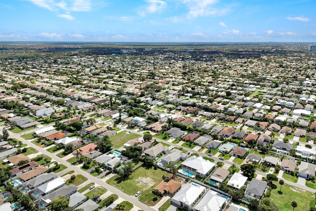 553 106th Ave N, Naples, FL 34108