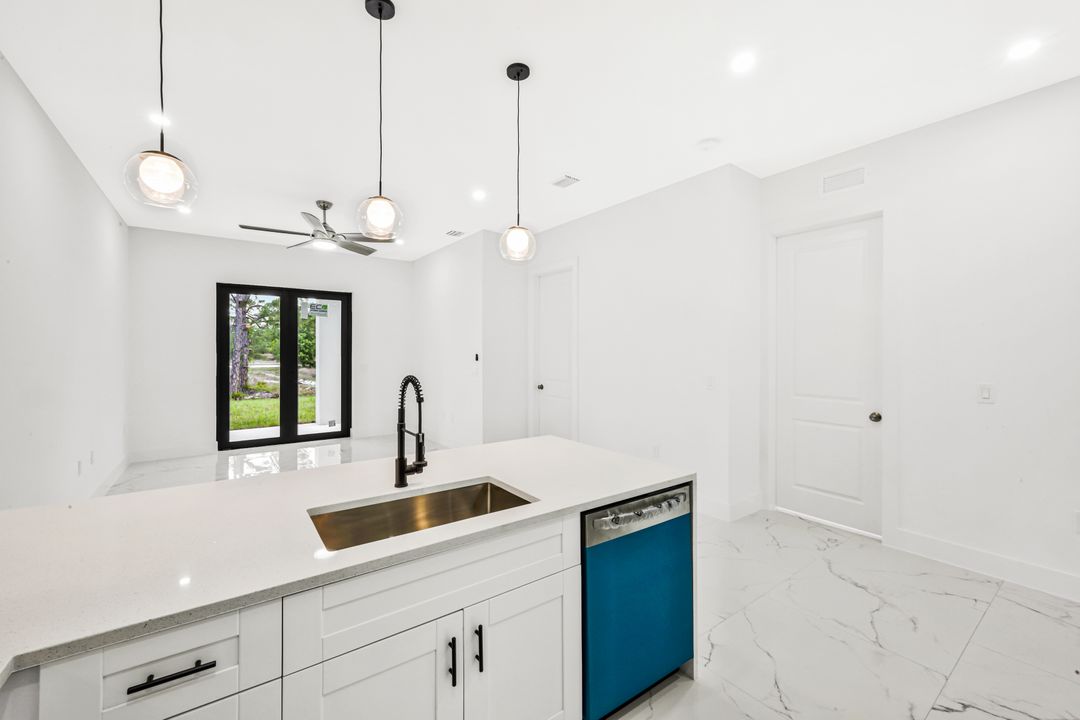 521 Lillon Ave S, Lehigh Acres, FL 33974