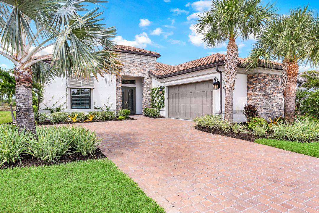 9463 Montelanico Loop, Naples, FL 34119