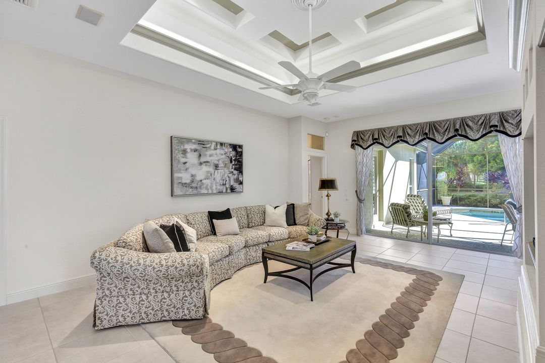 1769 Ivy Pointe Ct, Naples, FL 34109