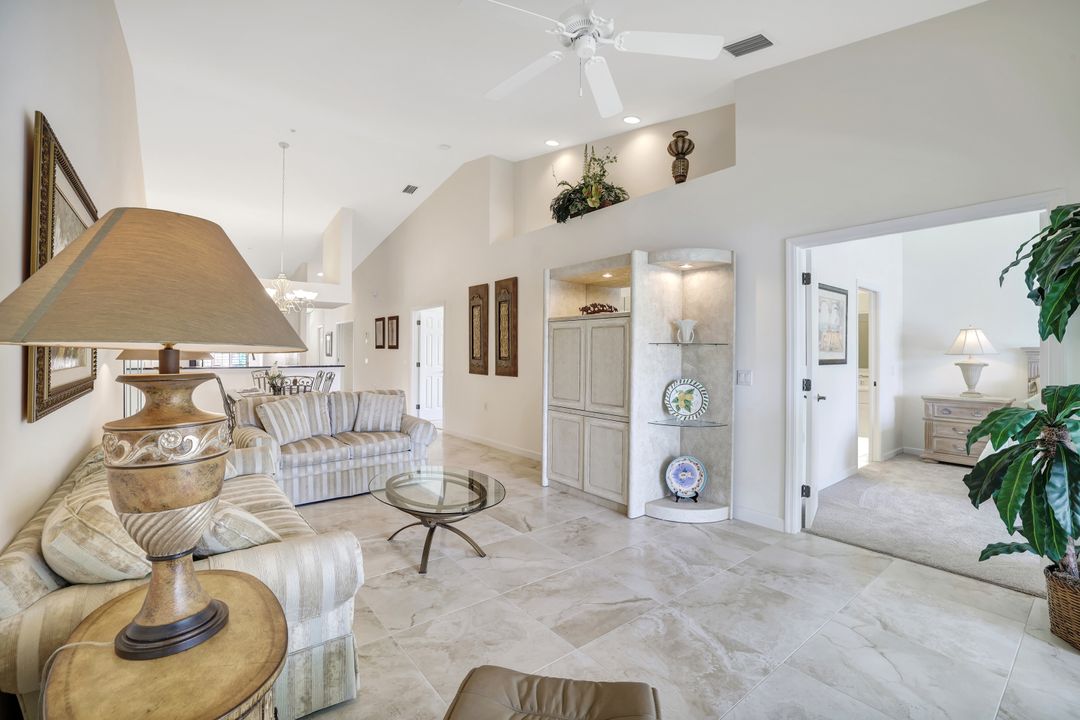 2370 Magnolia Ave #2, Naples, FL 34112