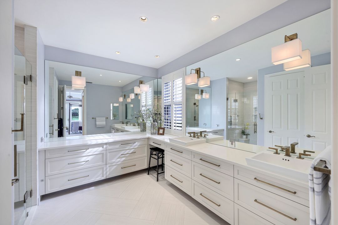 3671 Olde Cottage Ln, Bonita Springs, FL 34134