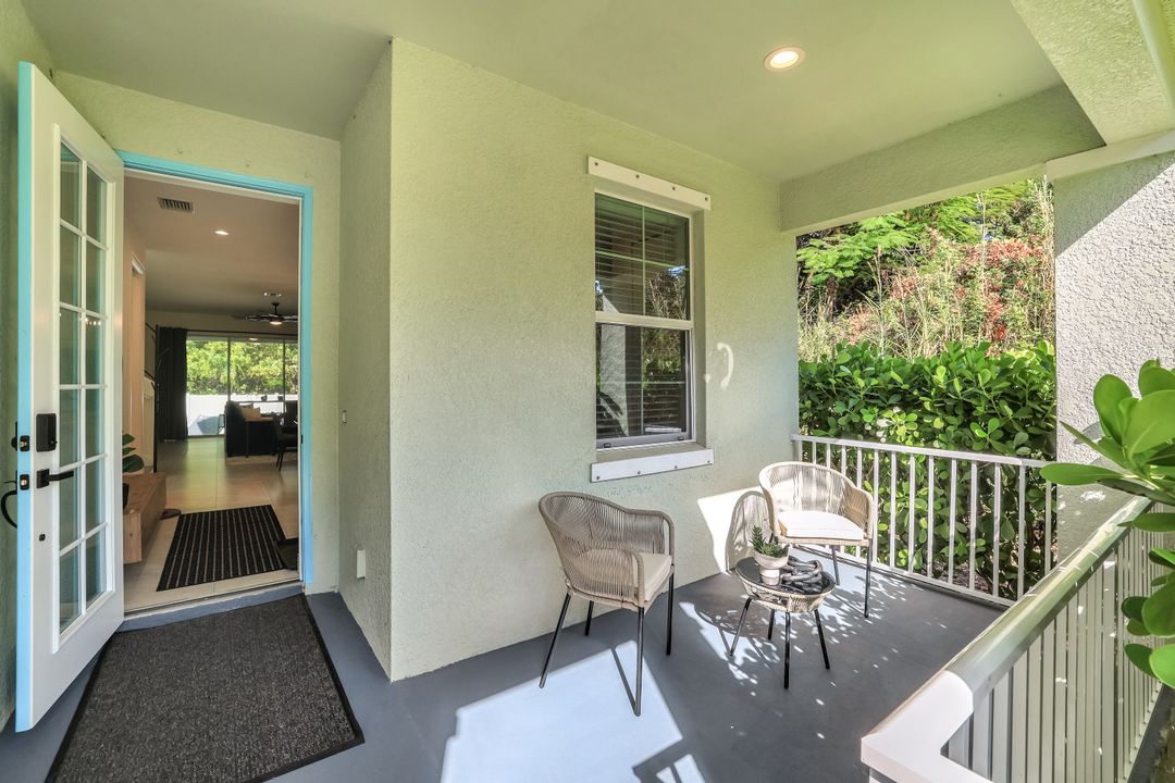 2955 Pine Tree Dr, Naples, FL 34112