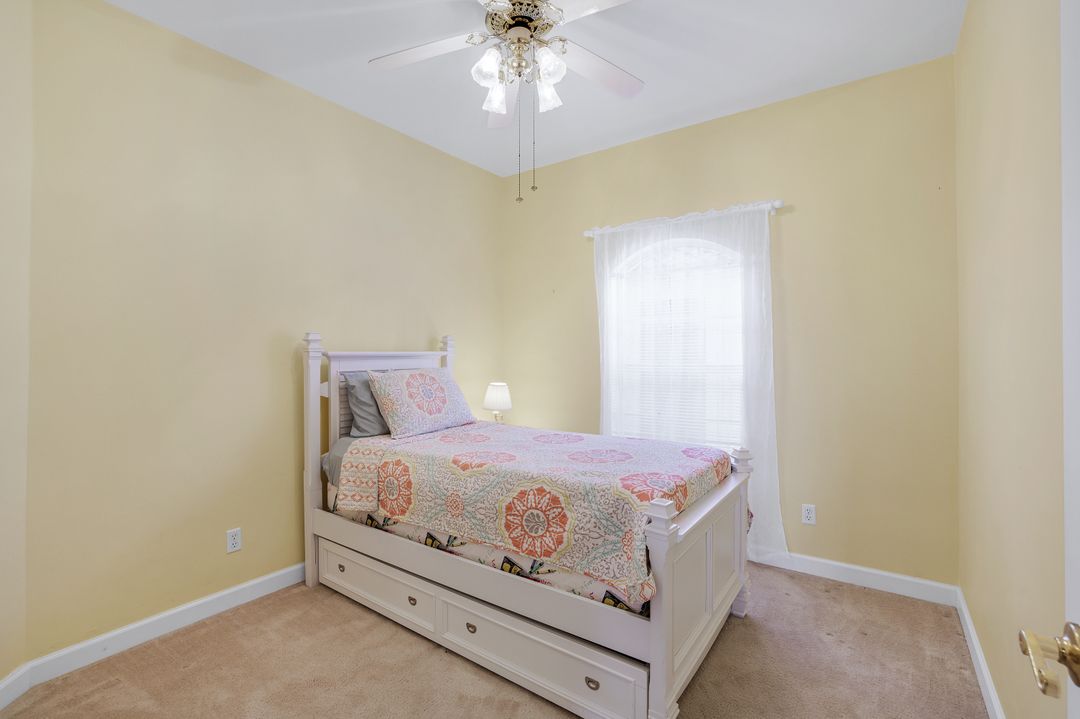 230 Newport Dr  #601, , FL 34114