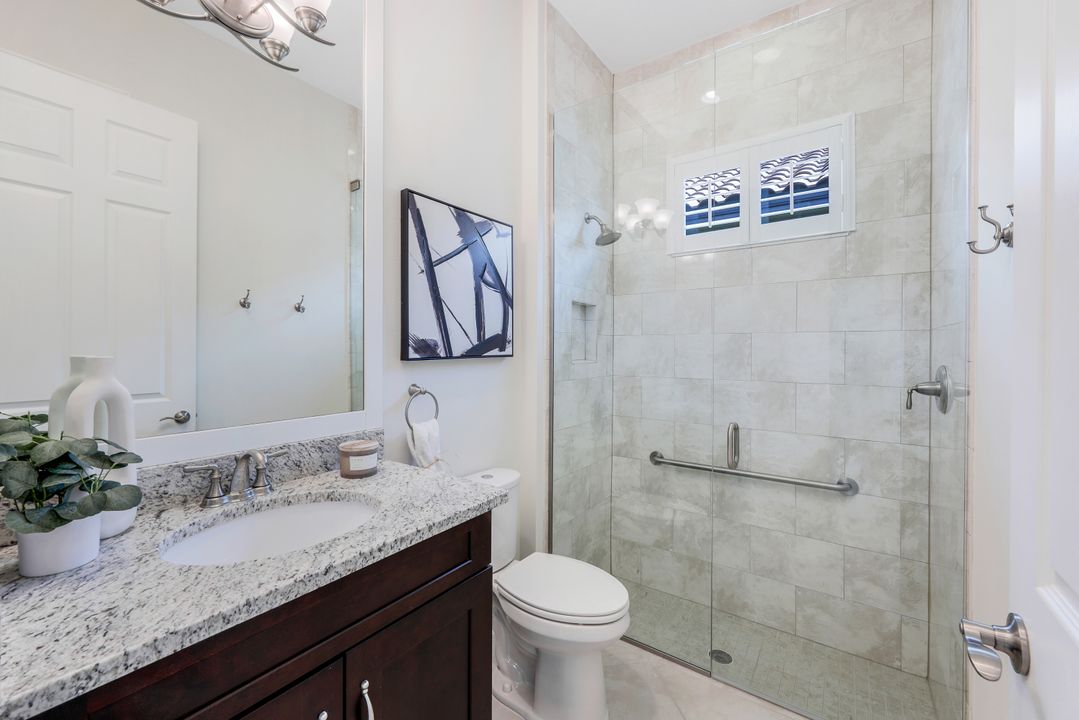 9096 Isla Bella Cir, Bonita Springs, FL 34135