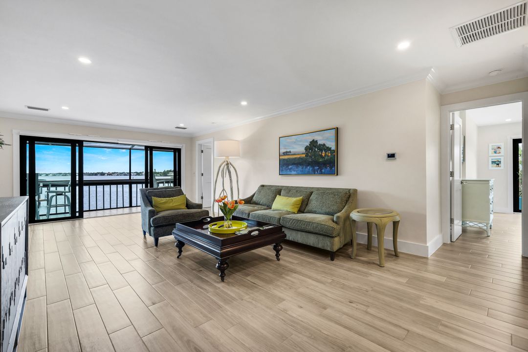 1322 Chesapeake Ave #C3, Naples, FL 34102