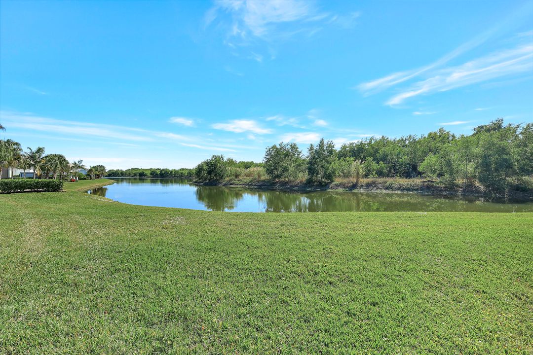 3344 Kumamoto Ln, Naples, FL 34114