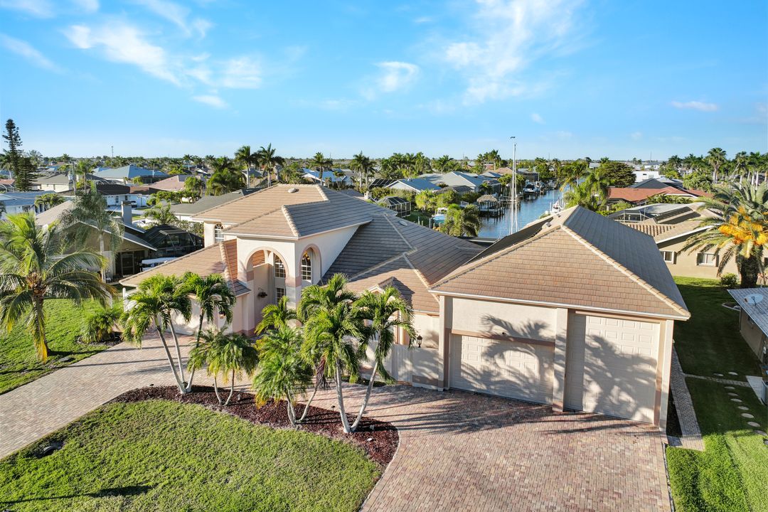 907 SW 51st Terrace, Cape Coral, FL 33914