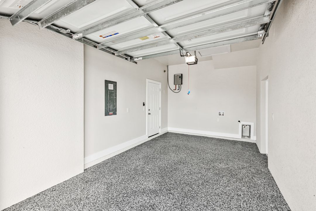 521 Lillon Ave S, Lehigh Acres, FL 33974