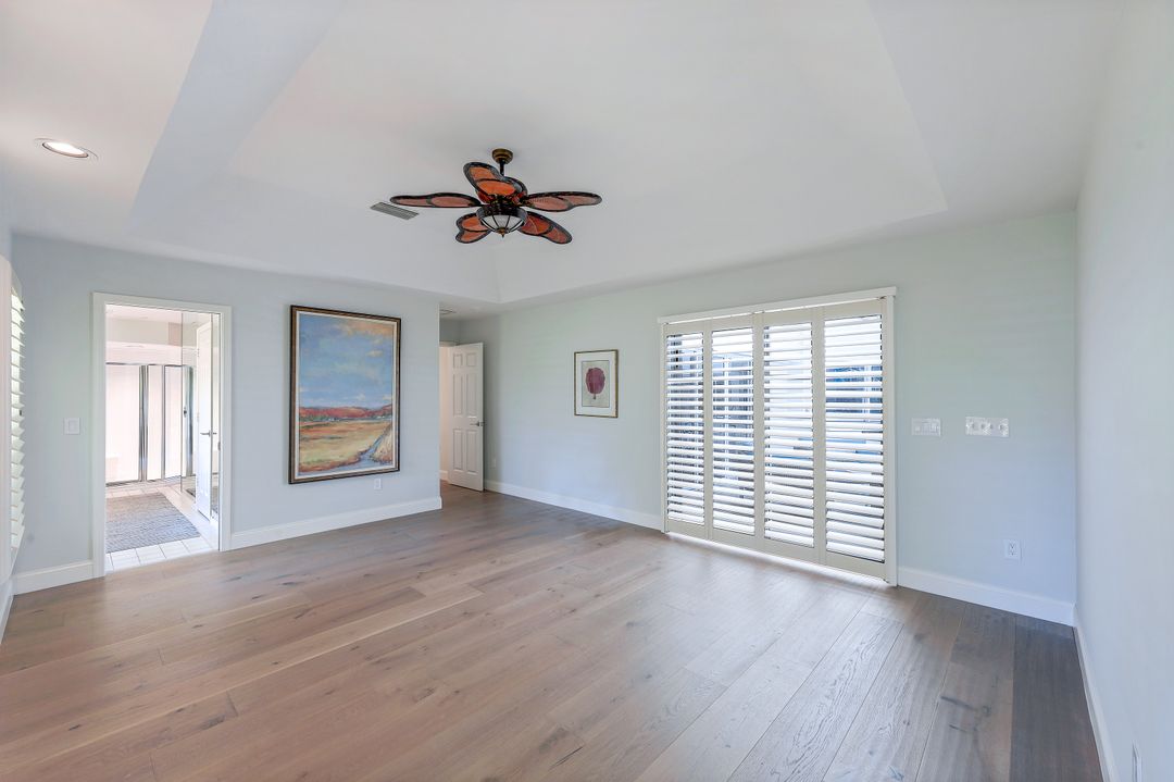 2209 Noble Ct, Naples, FL 34110