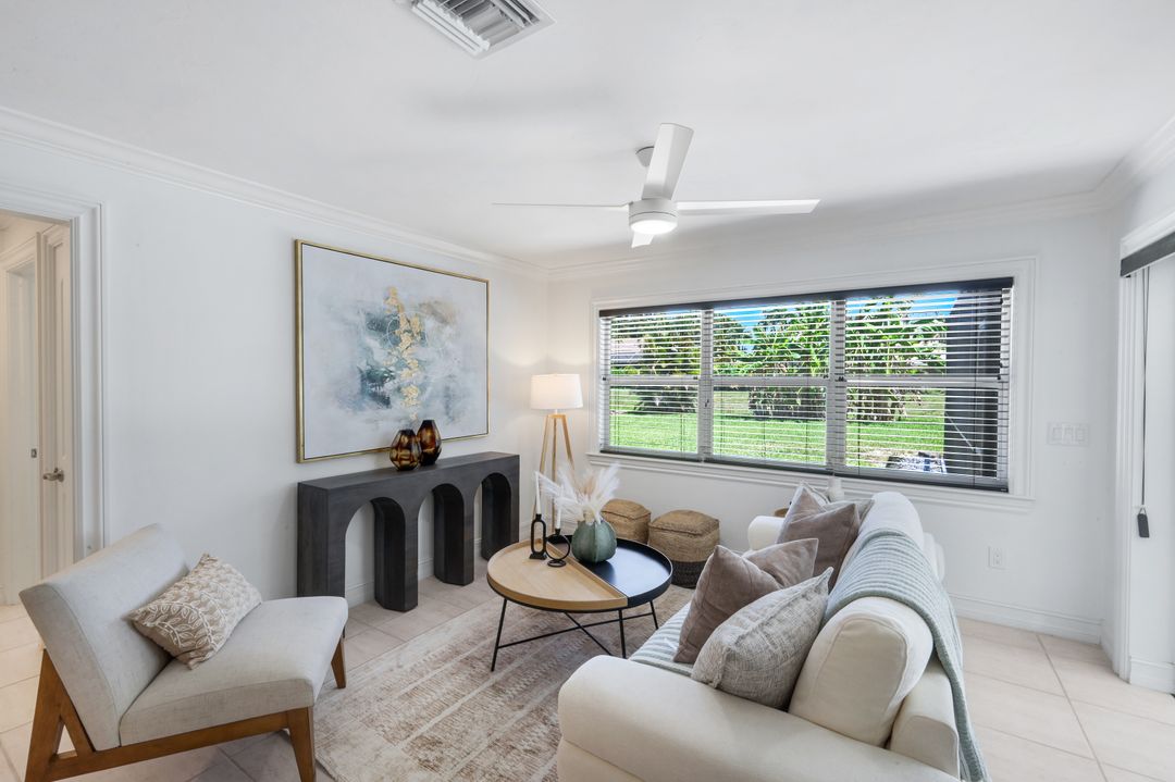 675 Pompano Dr, Naples, FL 34110