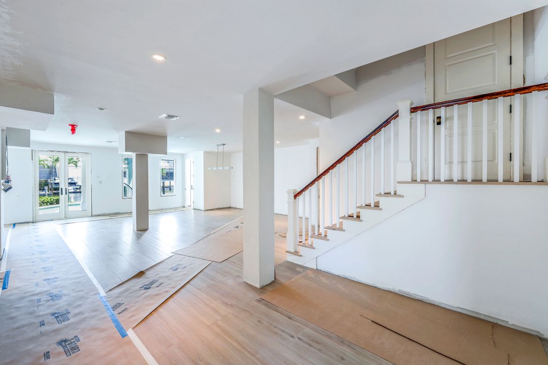 169 Conners Ave, Naples, FL 34108