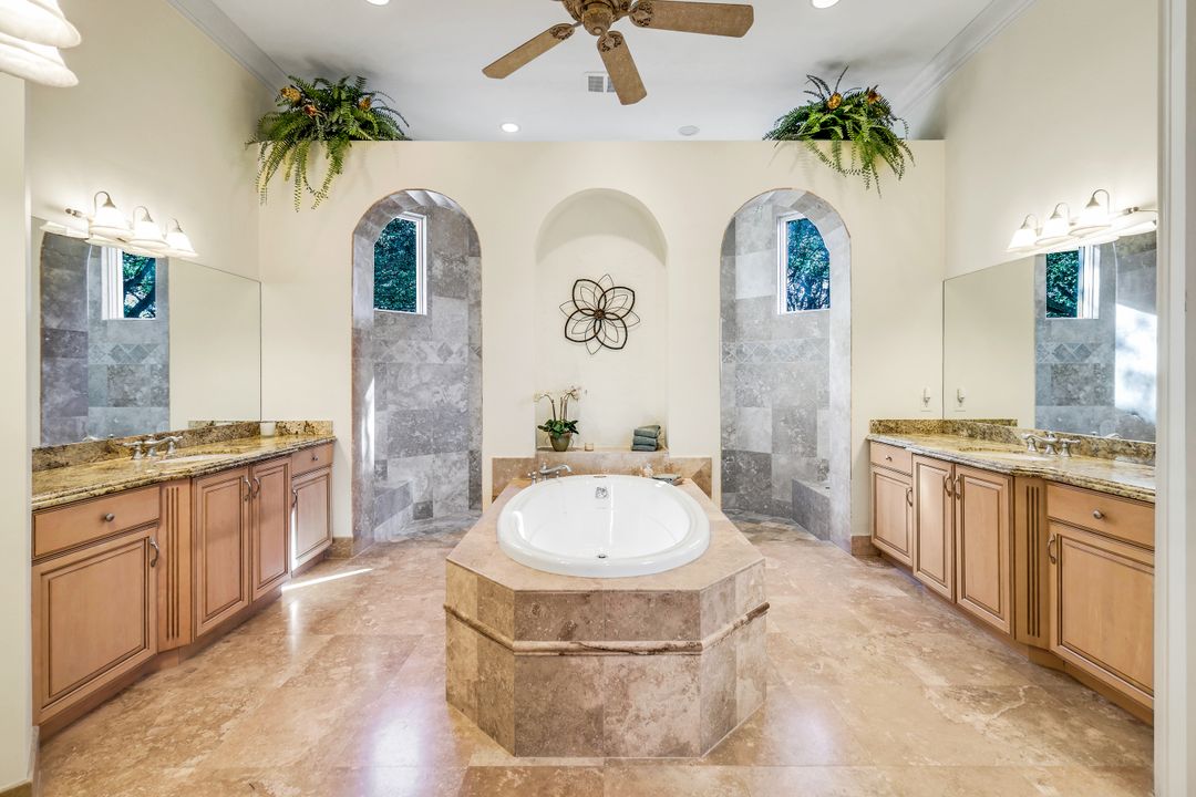 1468 Gormican Ln, Naples, FL 34110