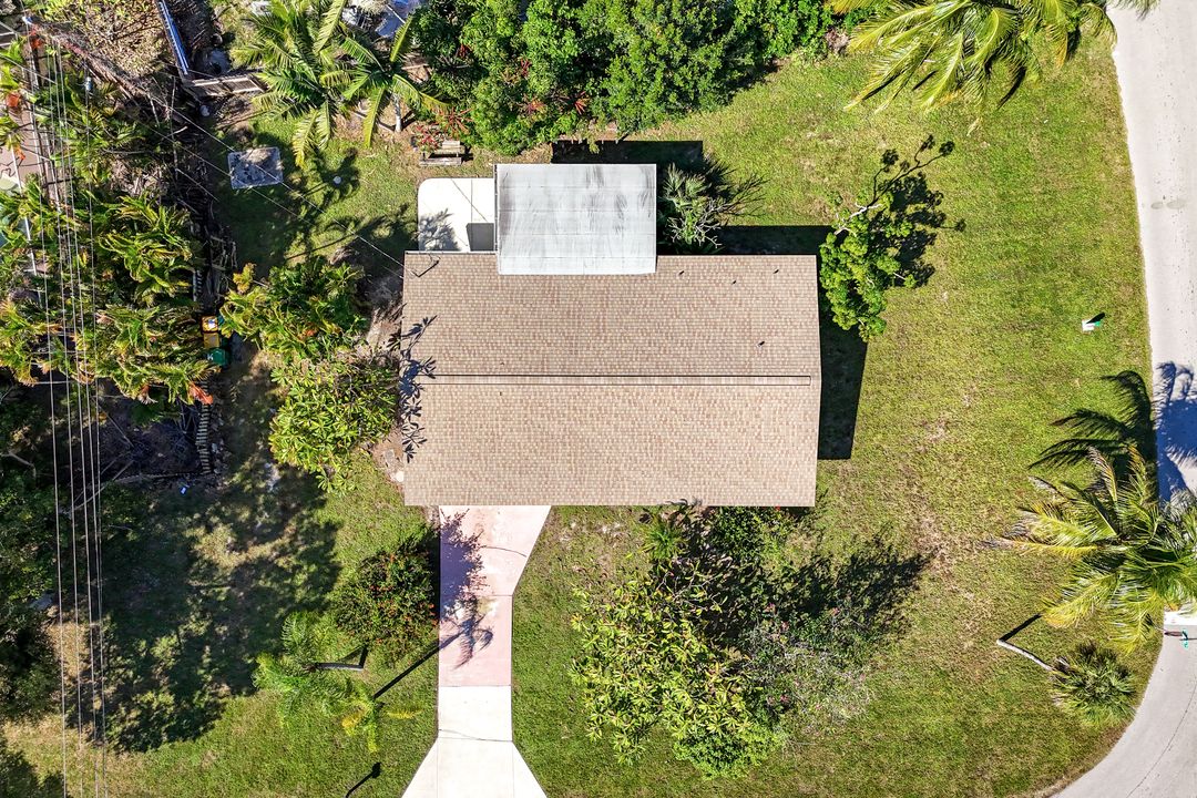 4862 Catalina Dr, Naples, FL 34112