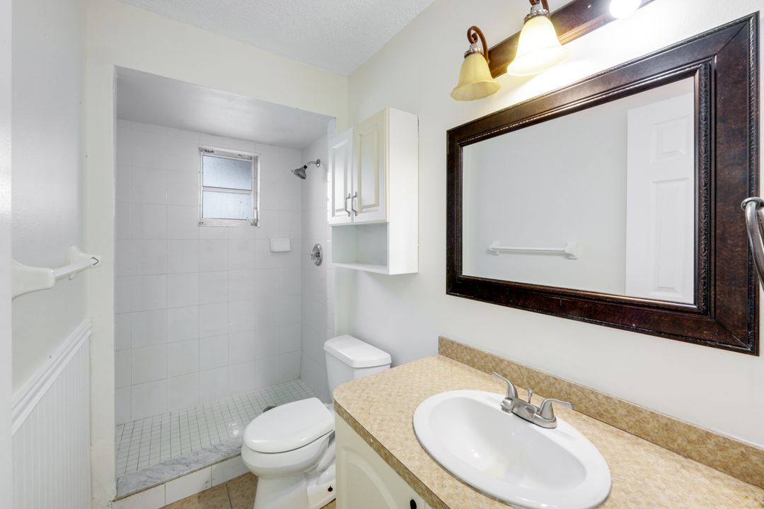 801 McMahon Ave NW, Port Charlotte, FL 33948