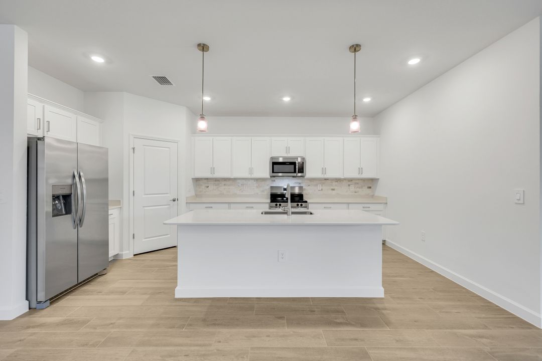 14303 Winding Cedar Wy, Fort Myers, FL 33913