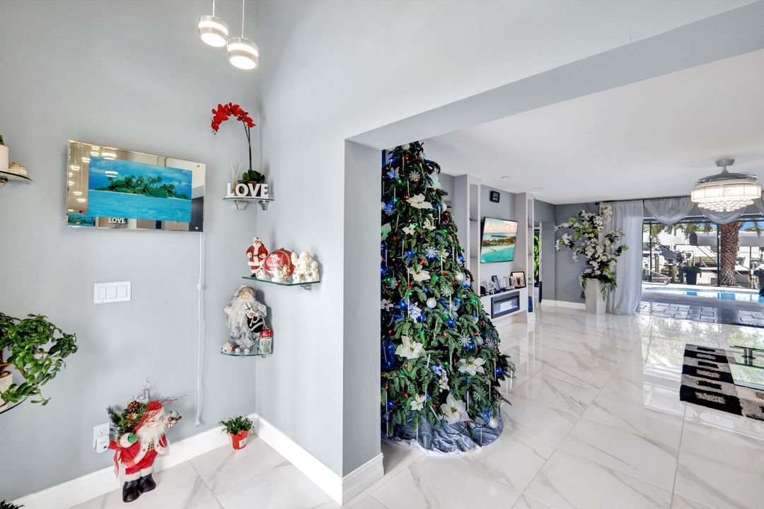 1709 SE 44th Terrace, Cape Coral, FL 33904