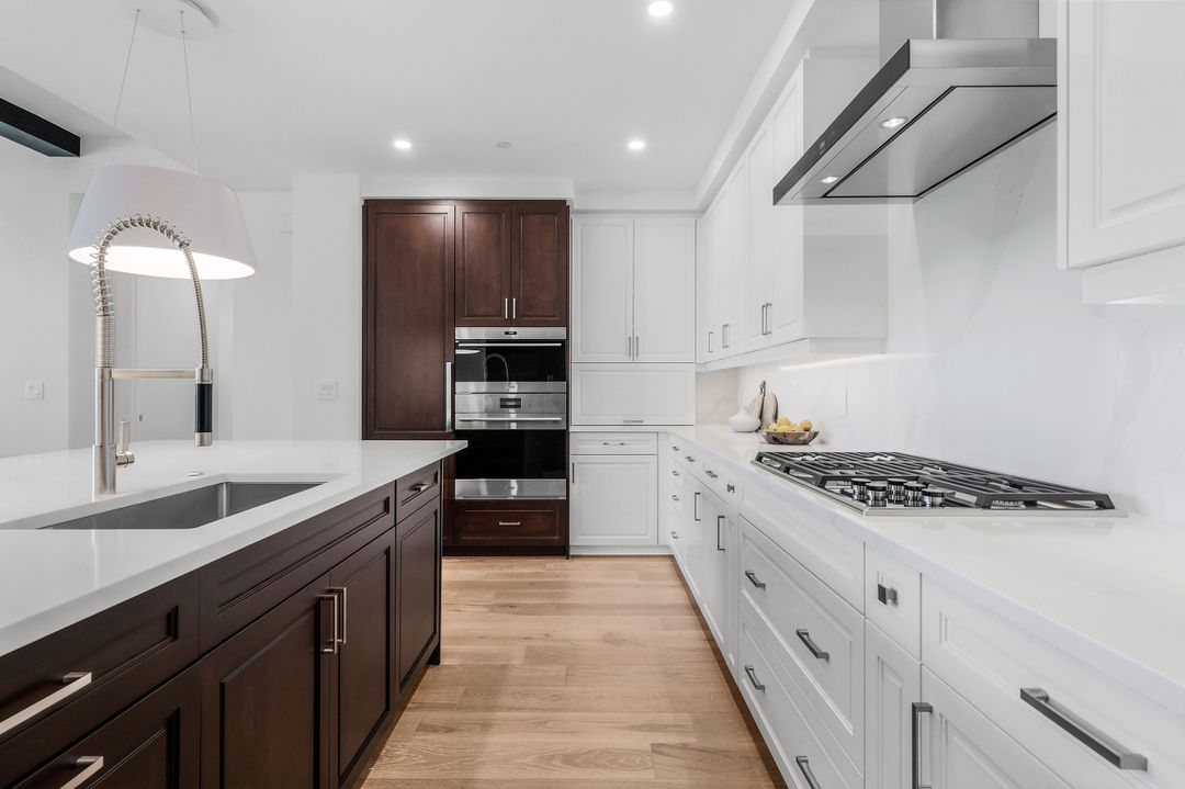 1130 3rd Ave S #211, Naples, FL 34102