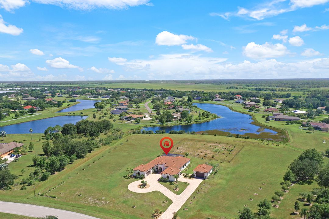 18015 Coyote Creek Ct, Parrish, FL 34219