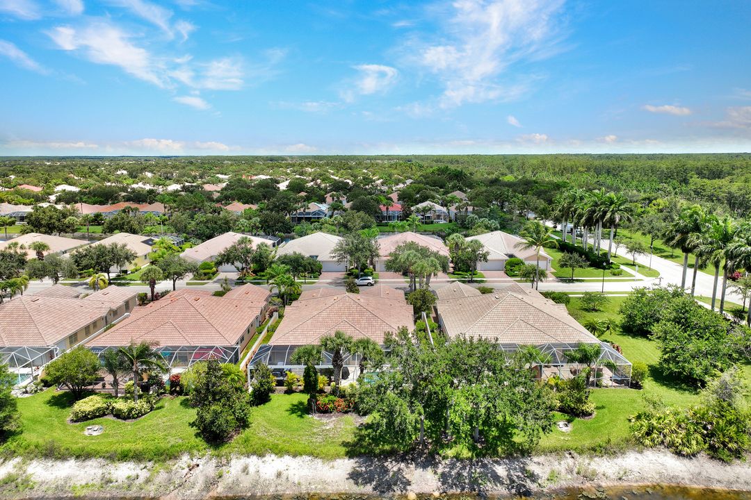 28820 Xenon Way, Bonita Springs, FL 34135