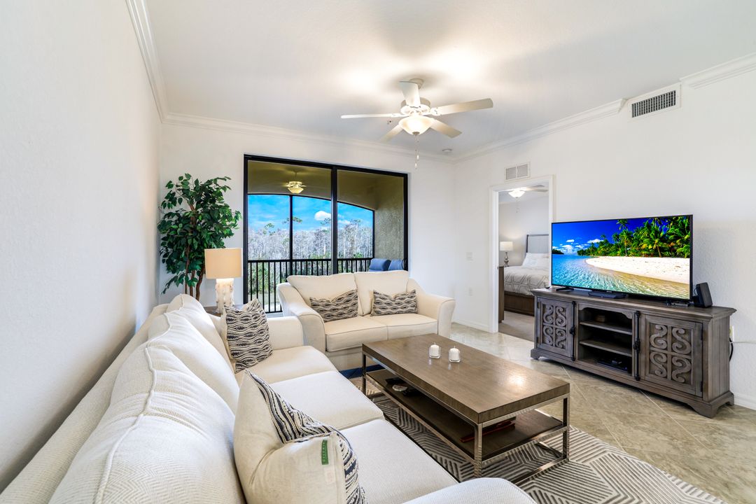 9590 Trevi Ct  #5334, Naples, FL 34113