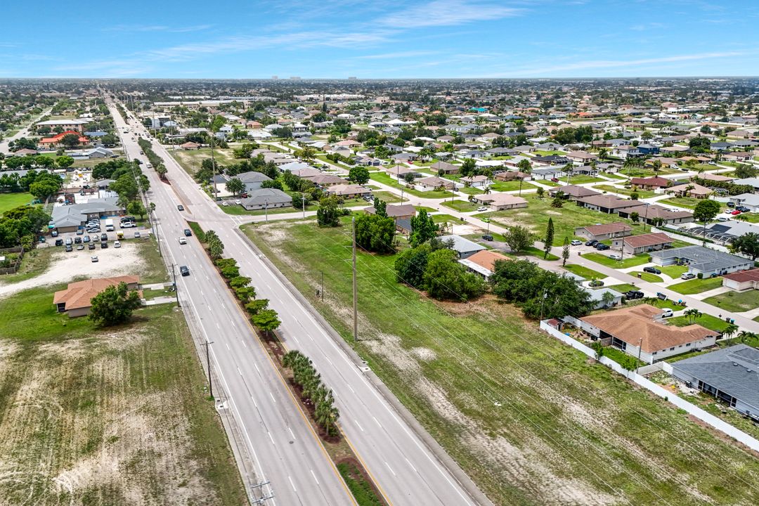 1818 Santa Barbara Blvd S, Cape Coral, FL 33991