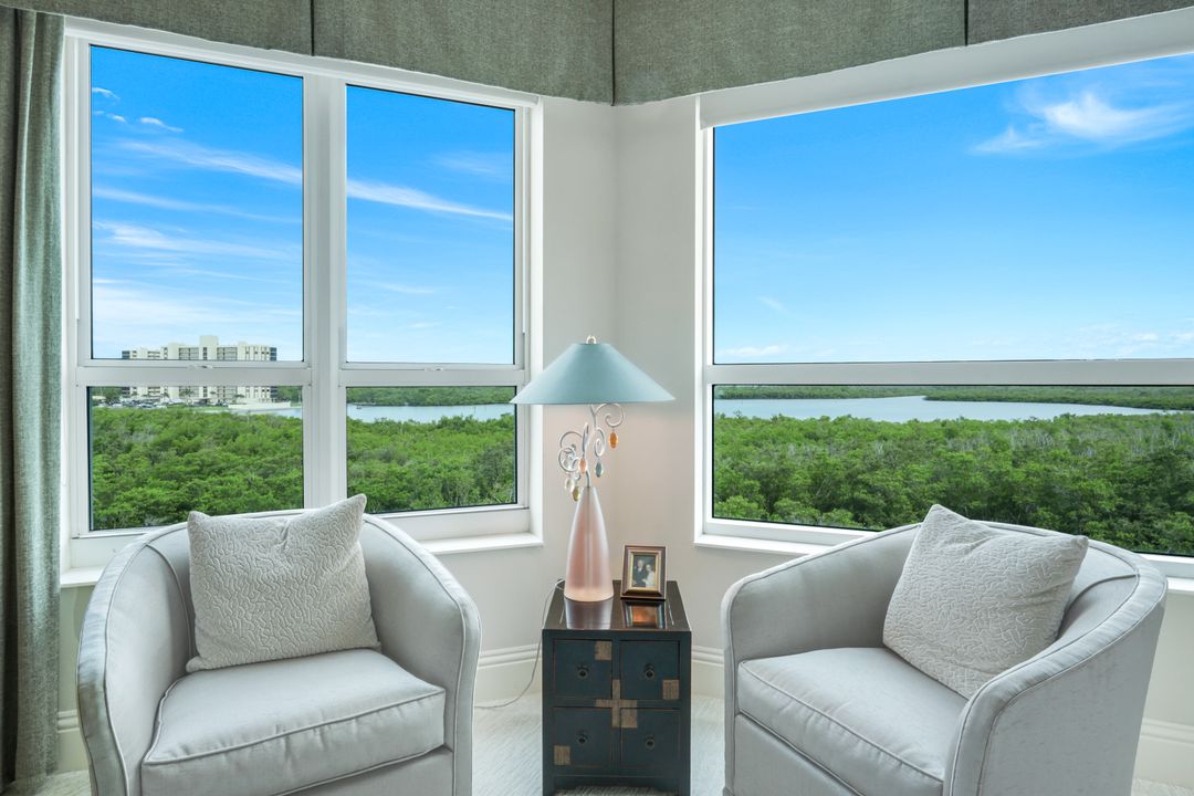 285 Grande Way #503, Naples, FL 34110