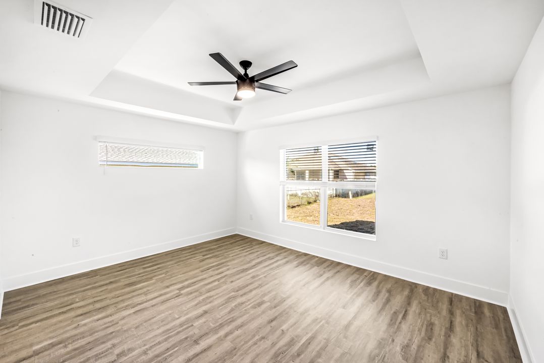 1702 NW 5th Pl, Cape Coral, FL 33993