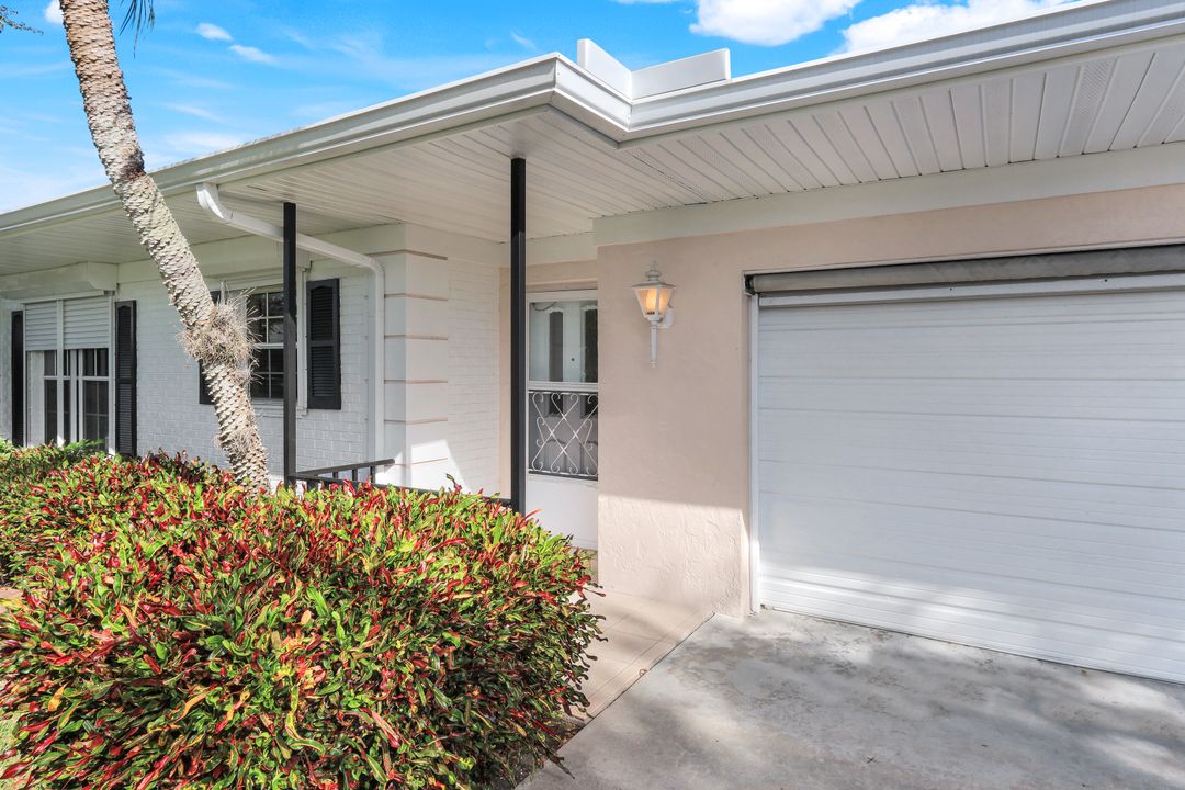 1351 Medinah Dr, Fort Myers, FL 33919