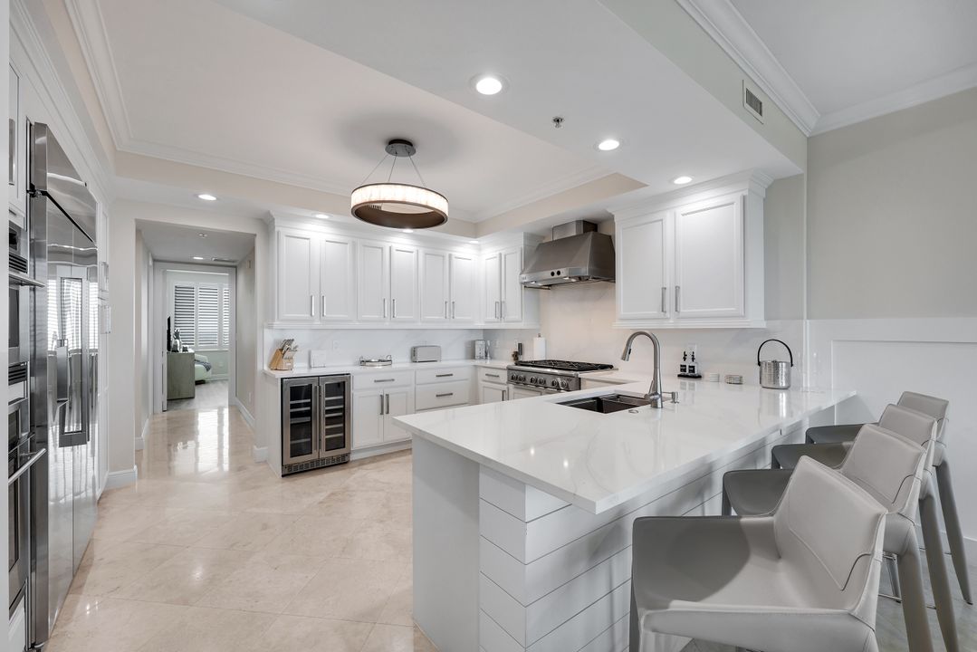 275 Indies Way #1703, Naples, FL 34110