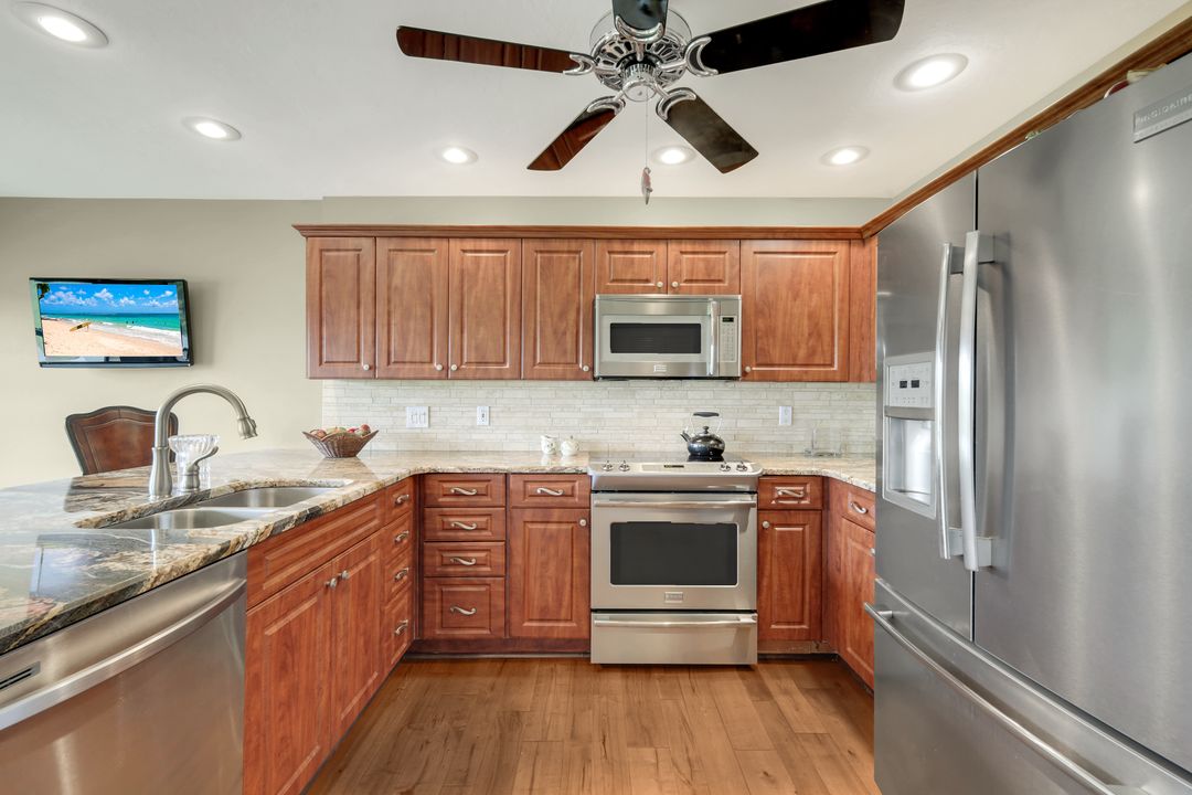 16201 Fairway Woods Dr #805, Fort Myers, FL 33908