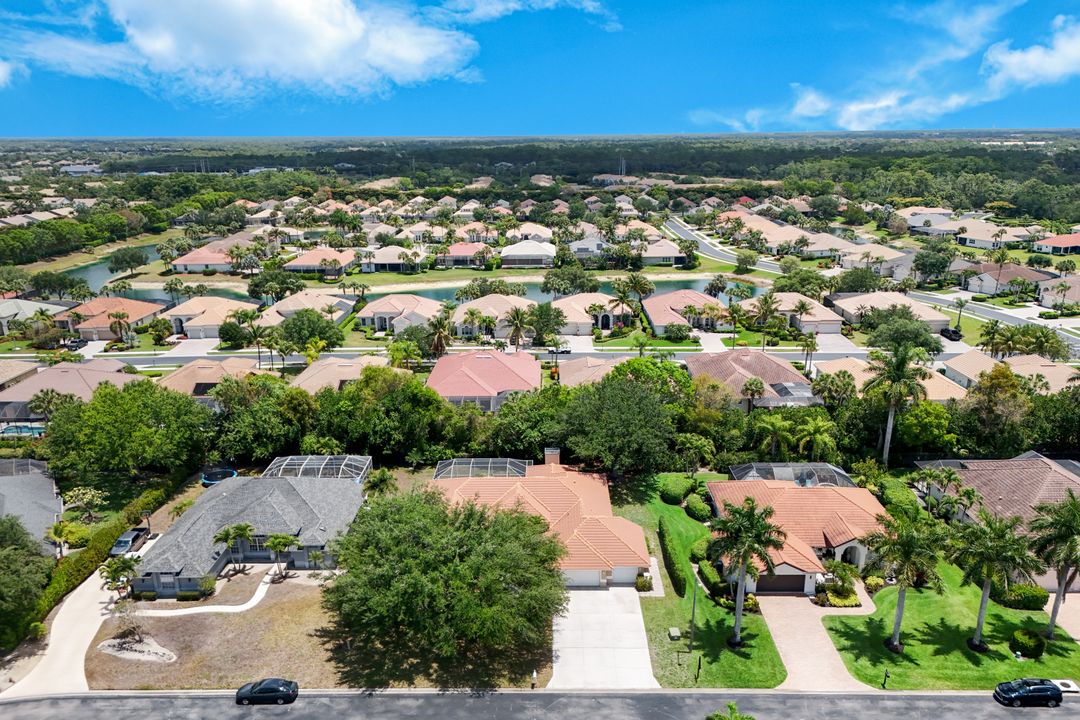 2079 Imperial Cir, Naples, FL 34110