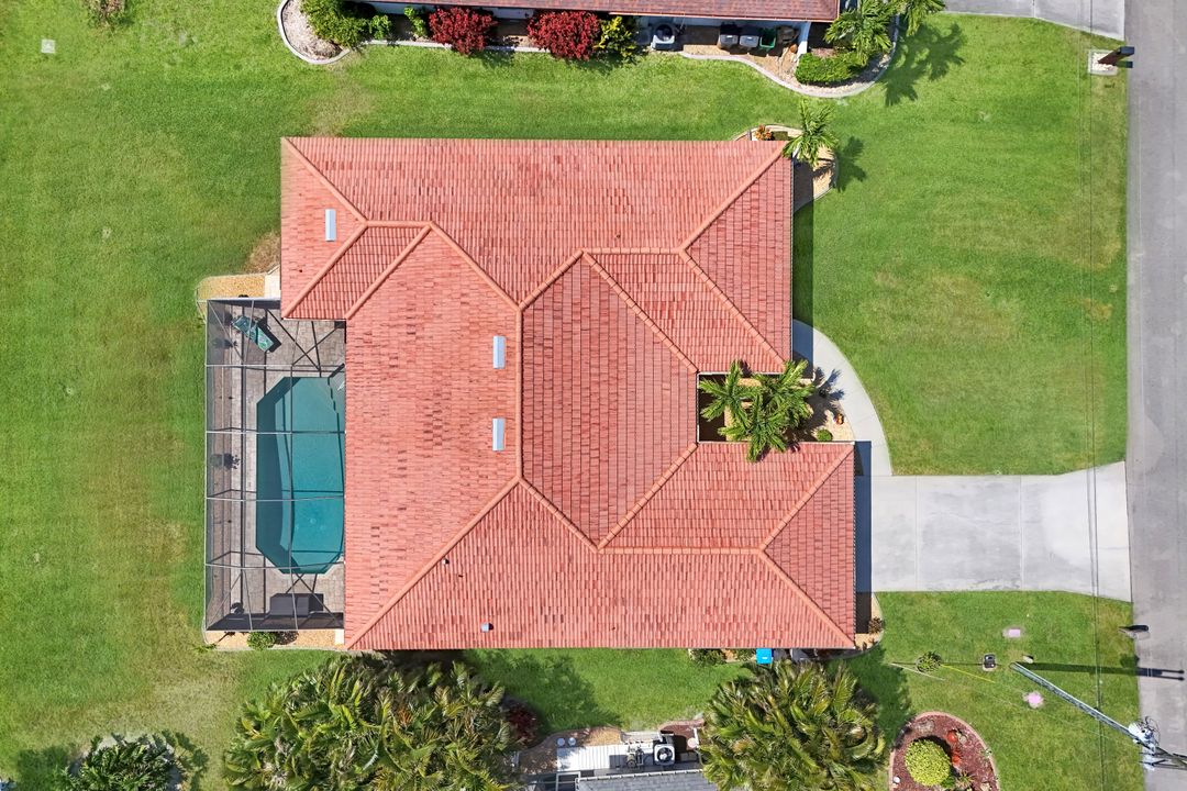 3718 SE 8th Ave, Cape Coral, FL 33904